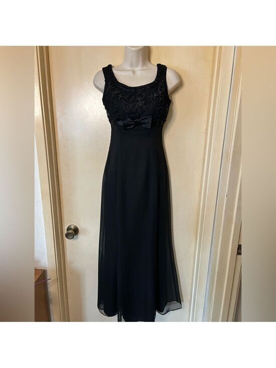 De Laru Dresses & Skirts - De Laru Vintage Black Maxi Dress with Bow and Sequin Detail size 4
